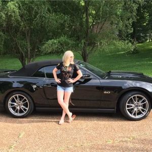 Meet your Posher, Ashlee